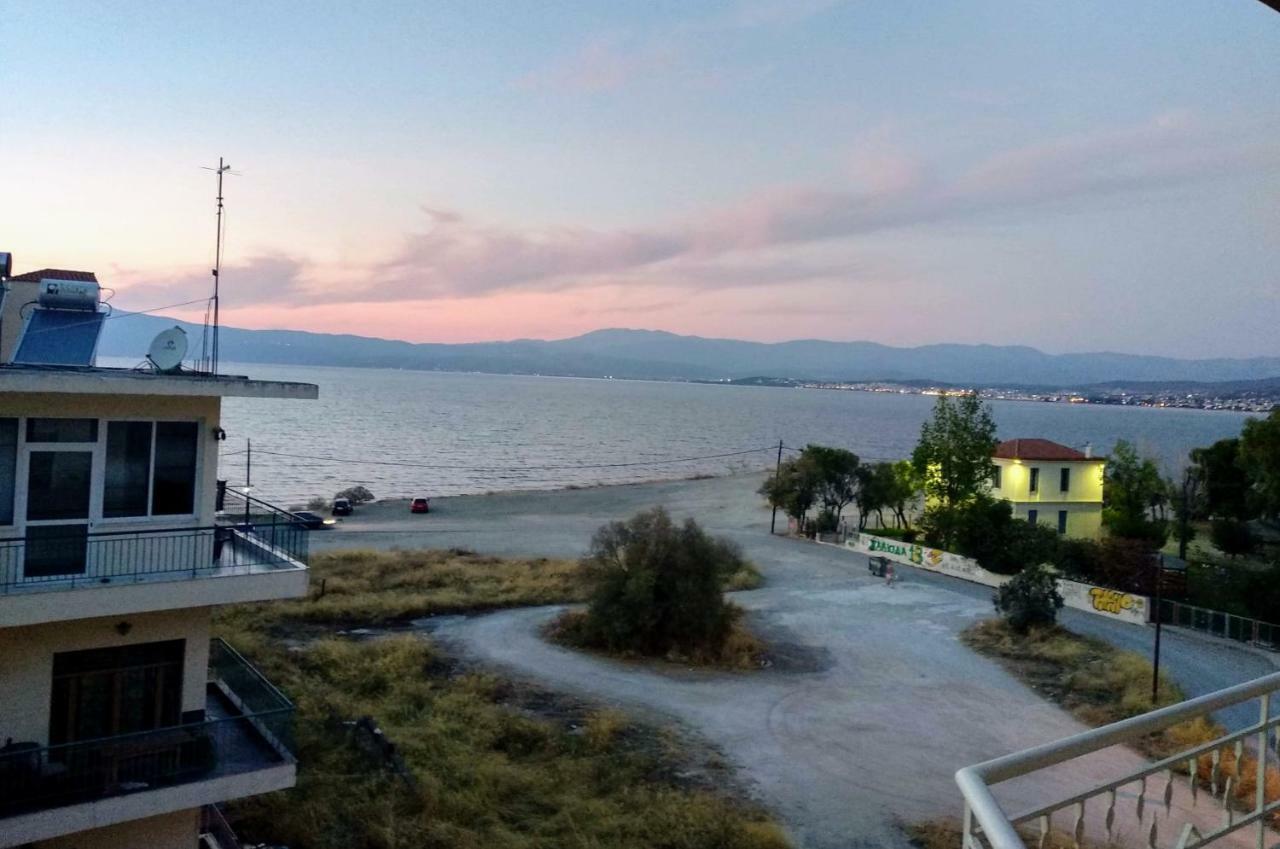 Sea View Apartment Chalkís エクステリア 写真